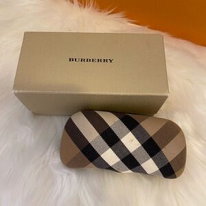 💯% Authentic Burberry Sunglasses case + box